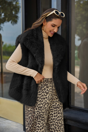 Cicy Bell Womens Black Faux Fur Vest