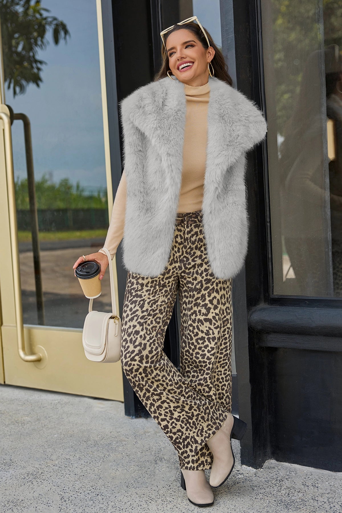 Cicy Bell Womens Light Grey Faux Fur Vest