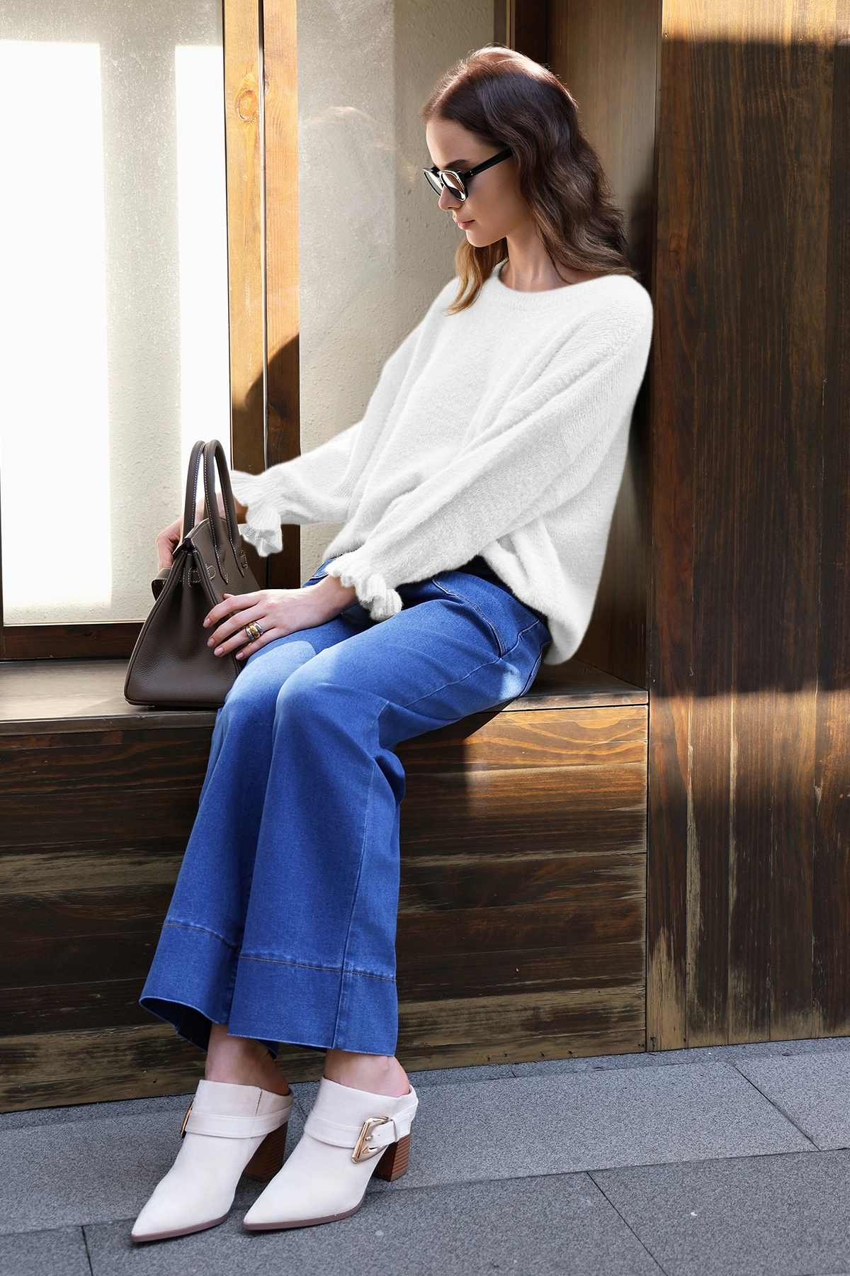 Cicy Bell Womens White Ruffle Sweaters