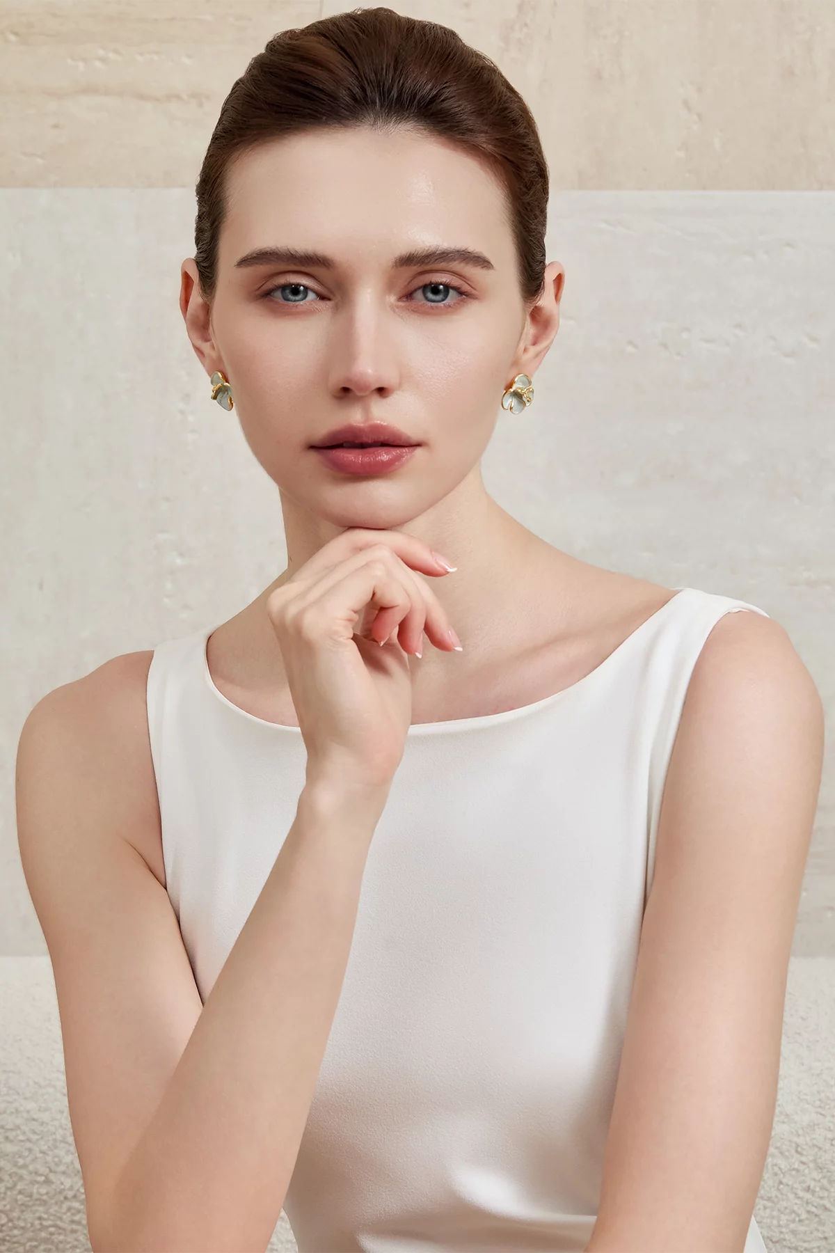 Cicy Bell Womens Gold Flower Earrings