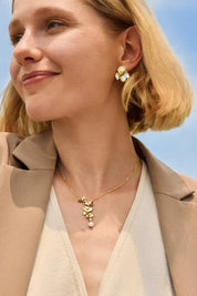 Cicy Bell Womens Floral Pendant Necklace