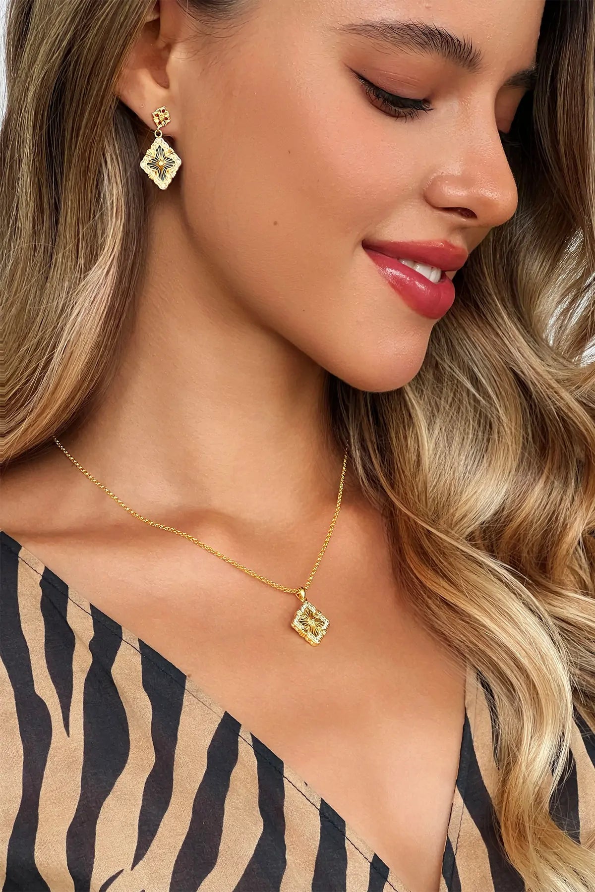 Cicy Bell Womens Grey Four Leaf Clover Dangle Earrings