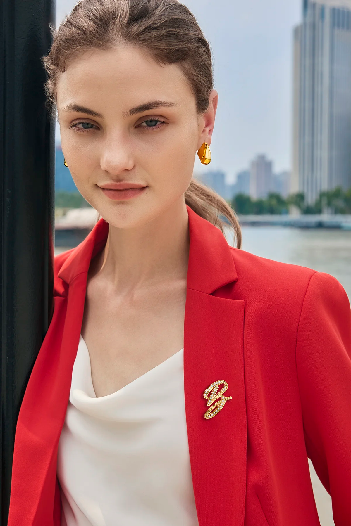 Cicy Bell Womens Letter B Gold Brooch Pins