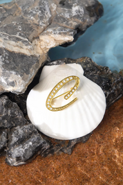 Cicy Bell Womens Letter C Gold Brooch Pins