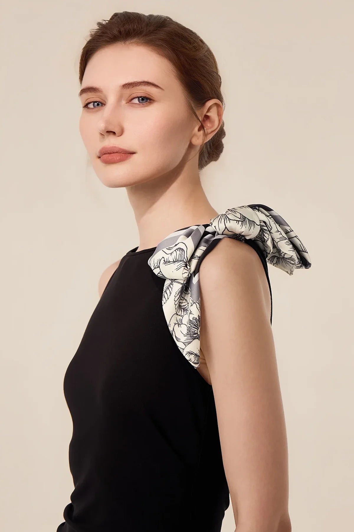 Cicy Bell Womens Floral Silk Head Scarf