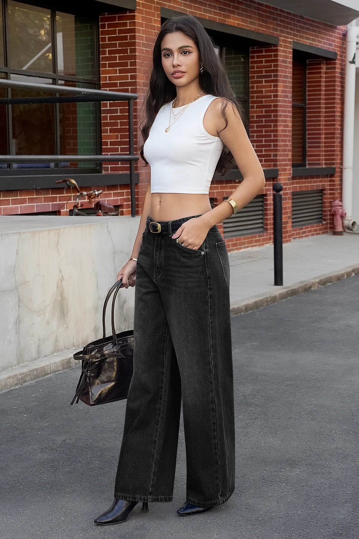 Womens Black High-Waisted Jeans