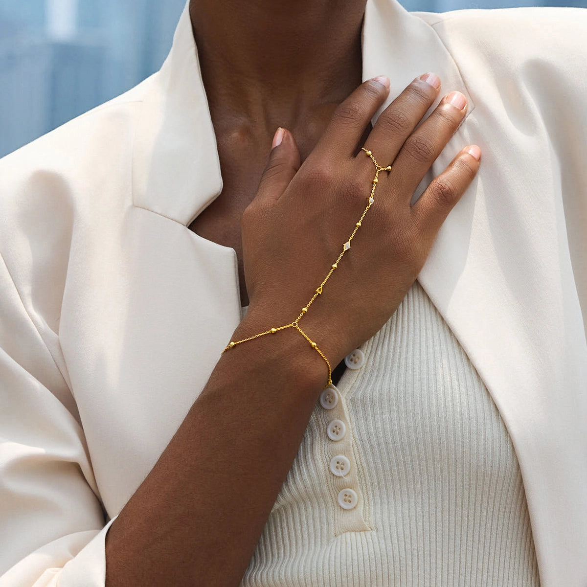 CICYBELL-Woman-Gold-Bracelets-CB197_1.webp