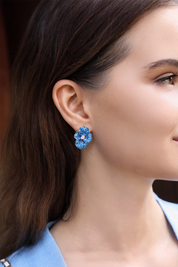 Womens Gold Flower Earrings 1