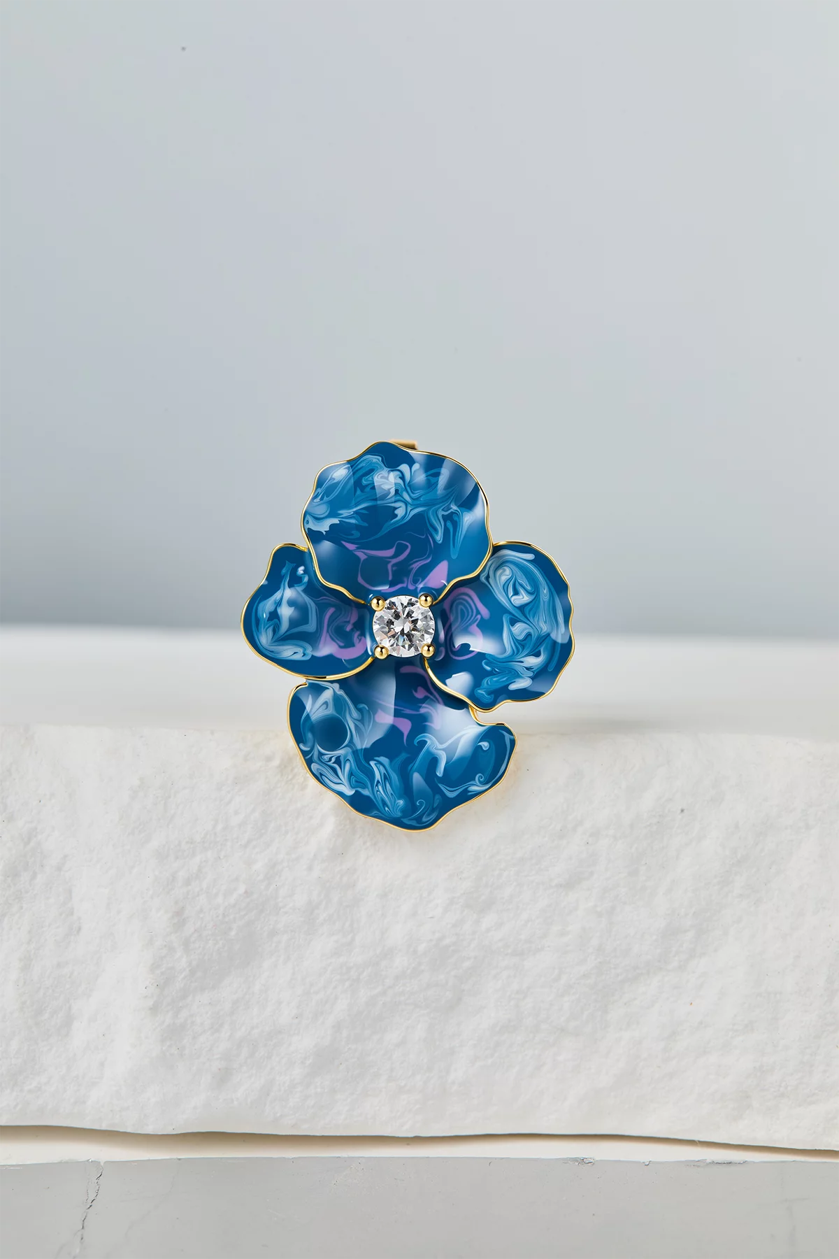 Womens Gold Flower Earrings 3