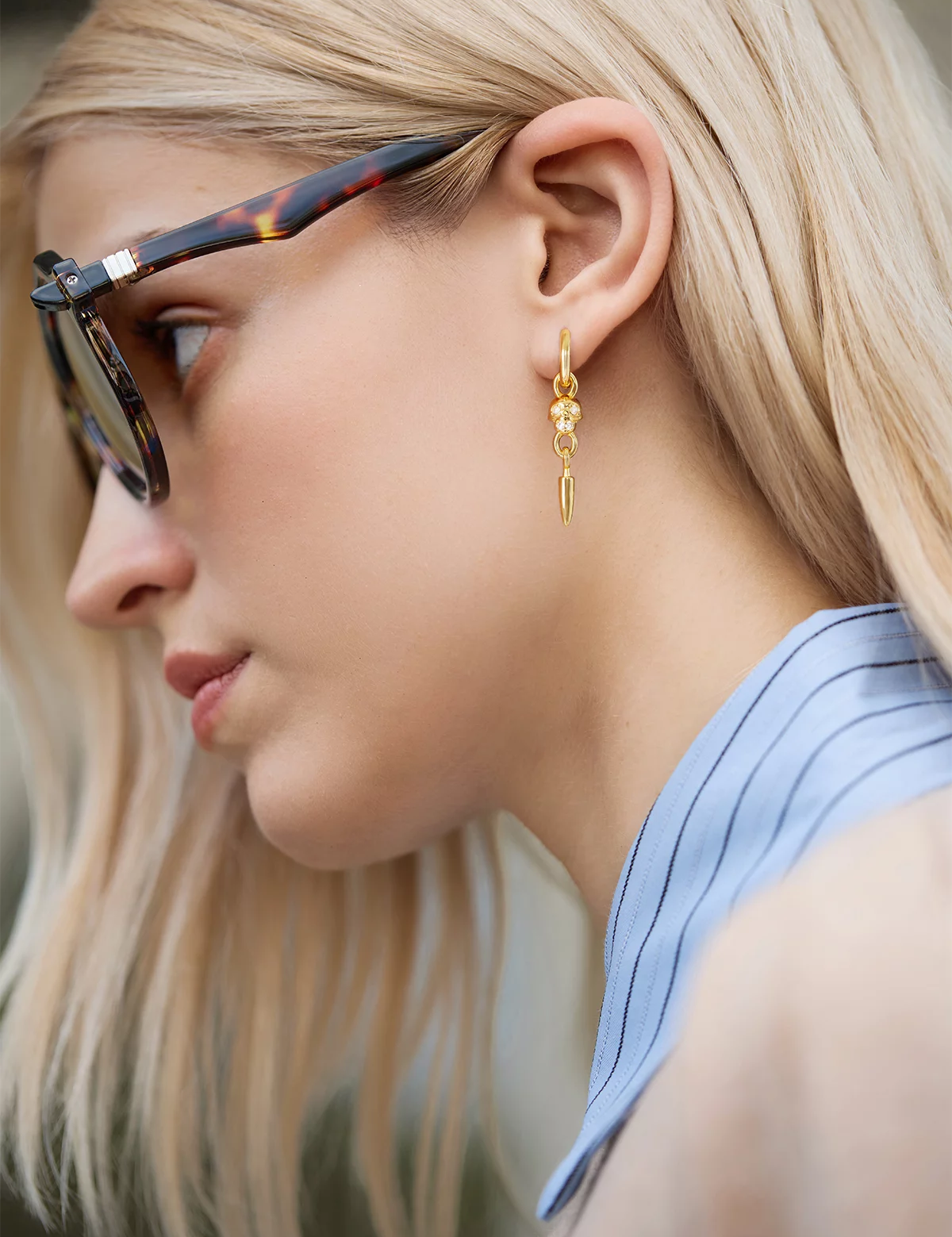 Womens Gold Skull Dangle Hoop Earrings 2