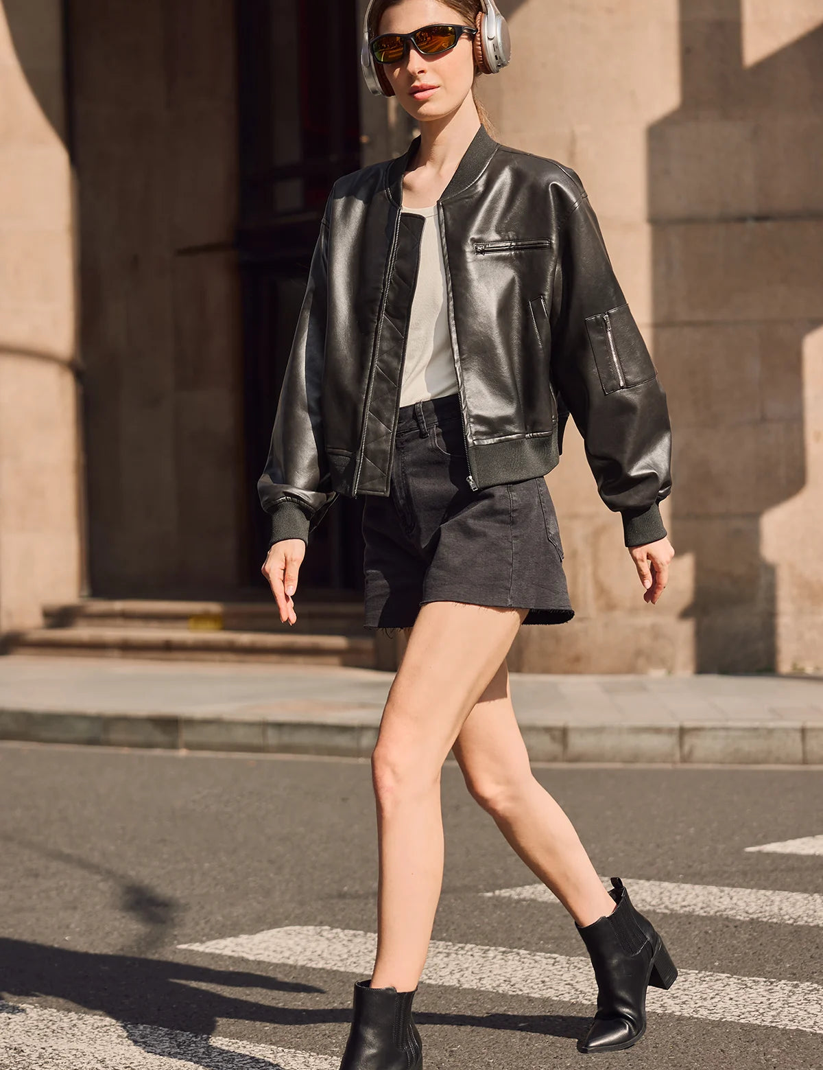 CICYBELL-Women-Black-Jackets-H9H333_3_f1be156b-faf2-47eb-8252-94d05f2f8247.webp