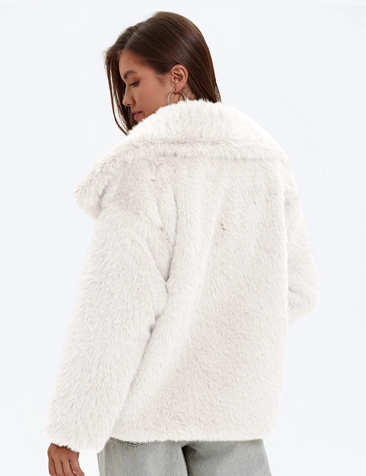 Womens White Oversized Jackets3