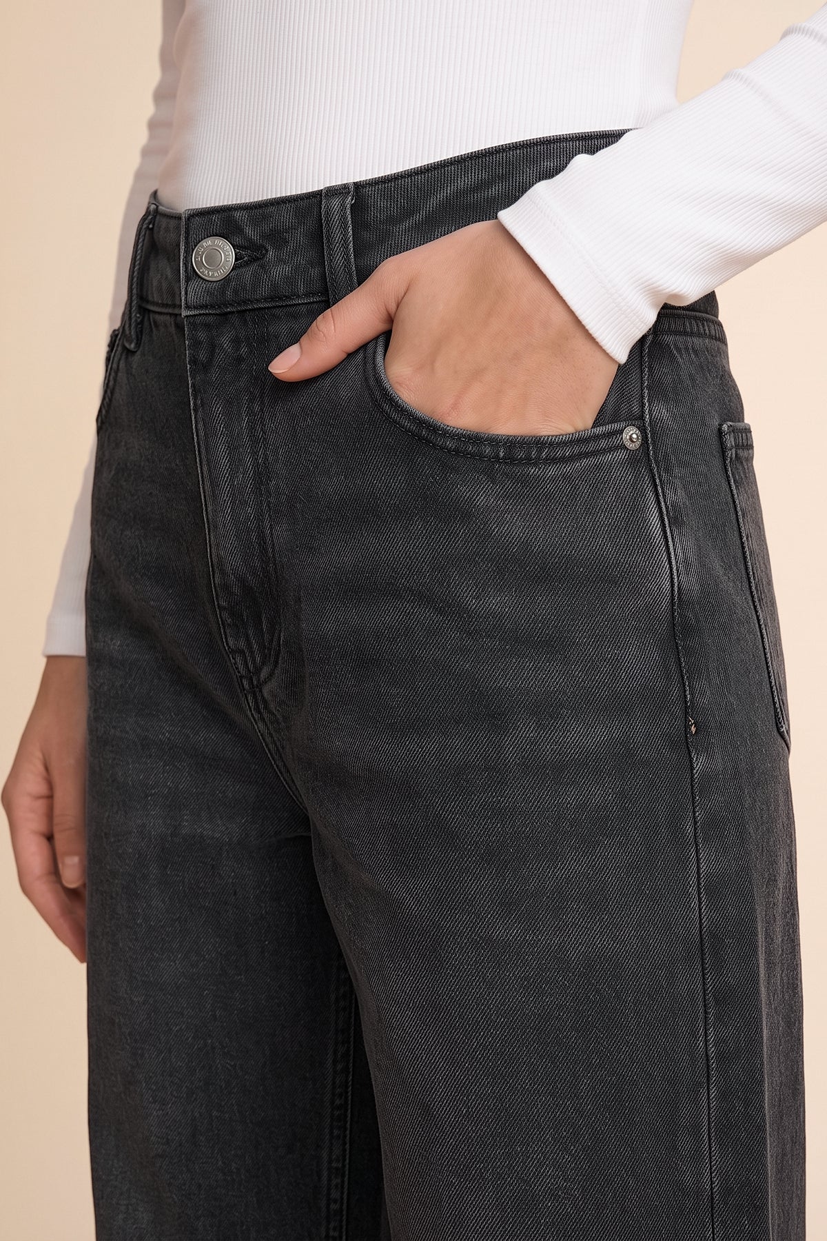 Womens Black High-Waisted Vintage Barrel Jeans | CicyBell