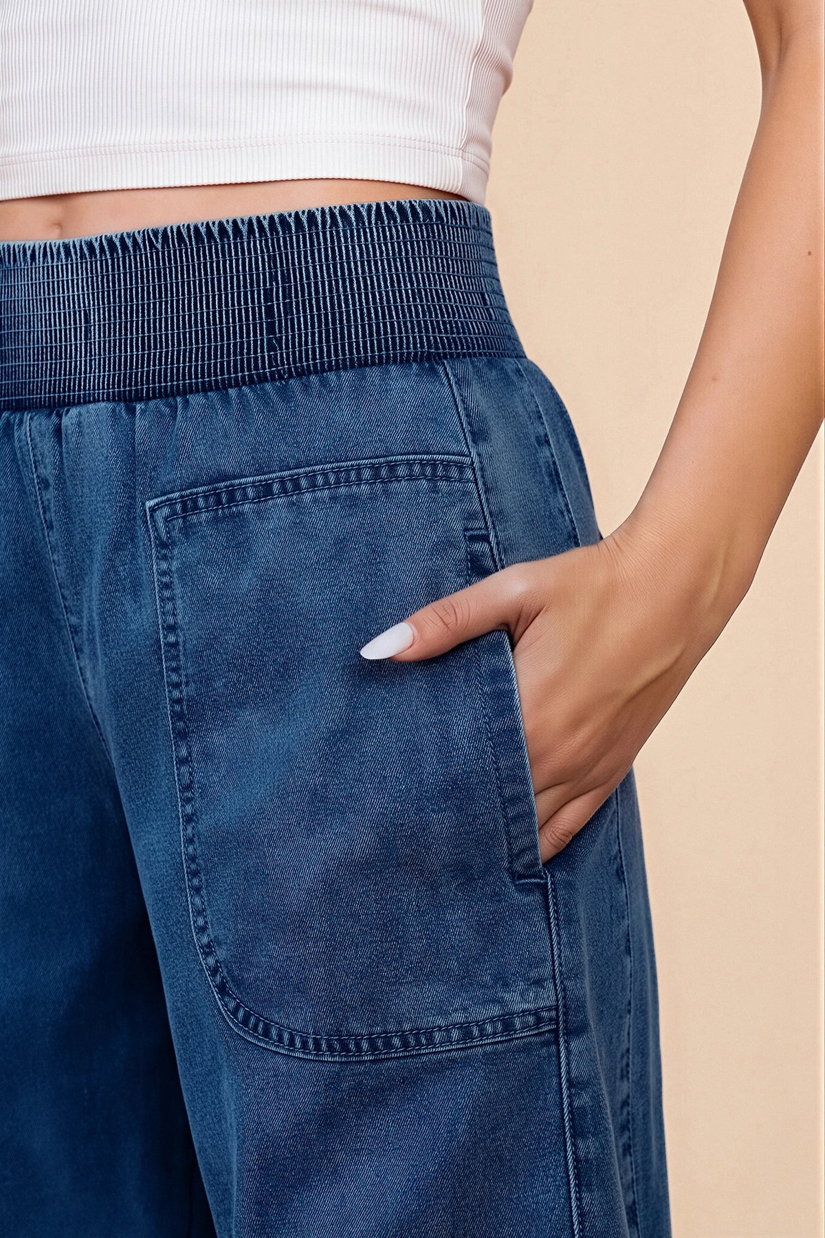 Cicy Bell Womens Blue Smocked Barrel Jeans