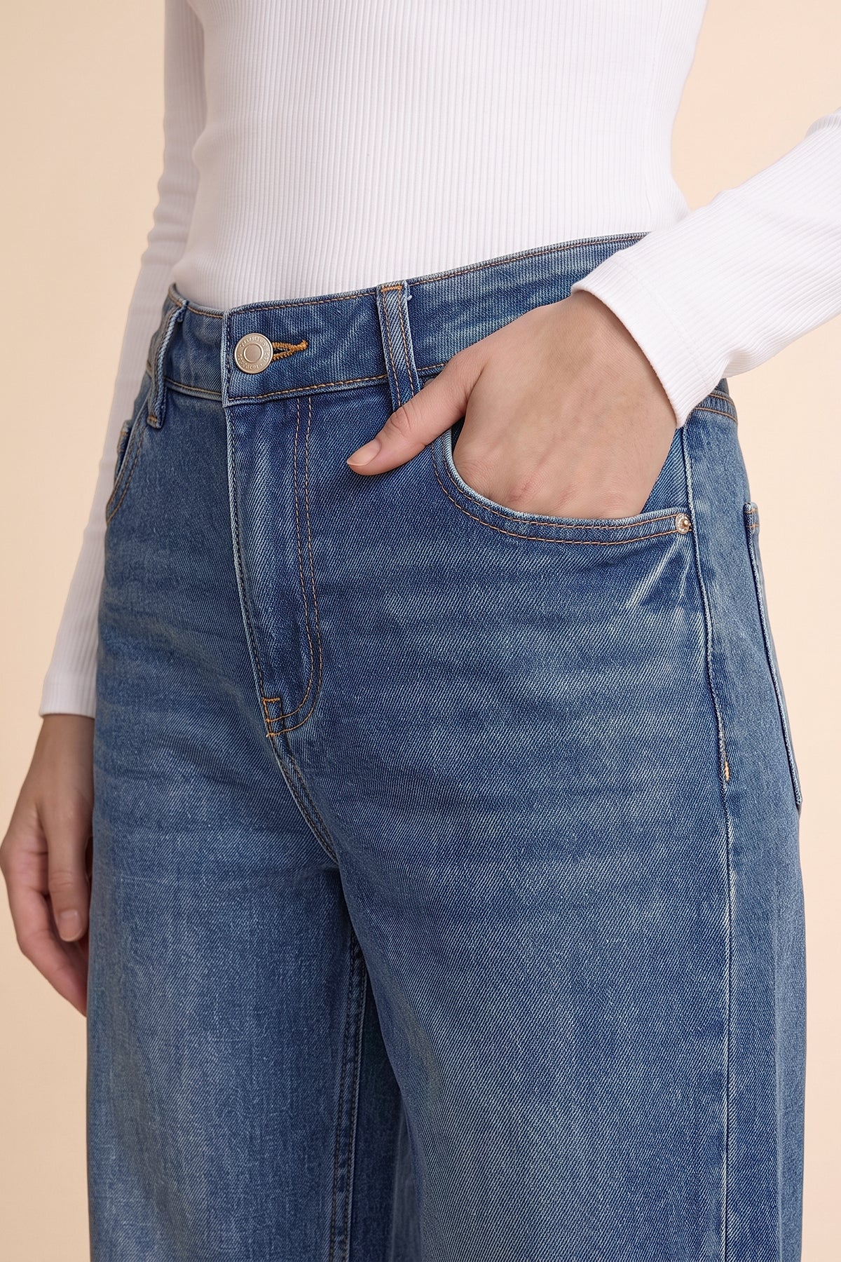 Womens Blue High-Waisted Vintage Barrel Jeans | CicyBell