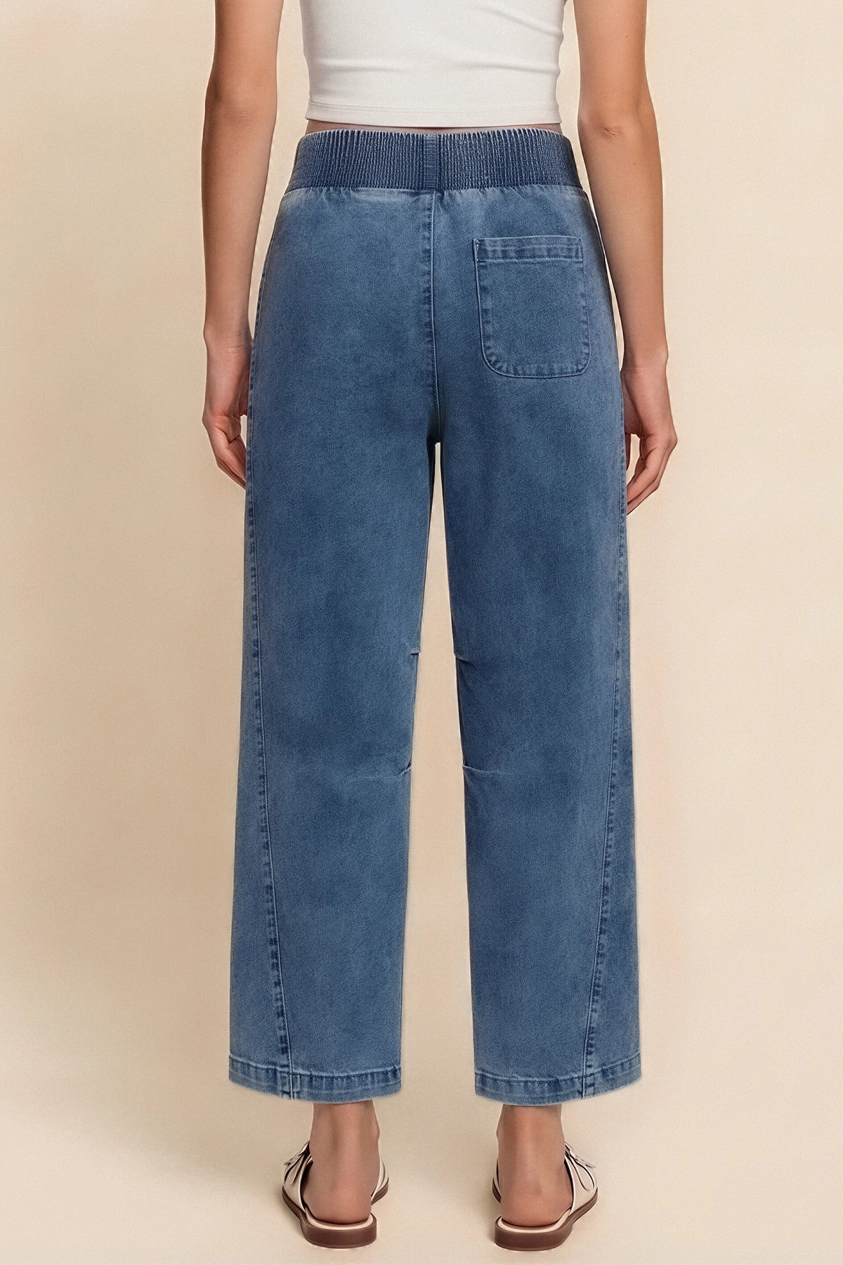 Cicy Bell Womens Light Blue Smocked Barrel Jeans