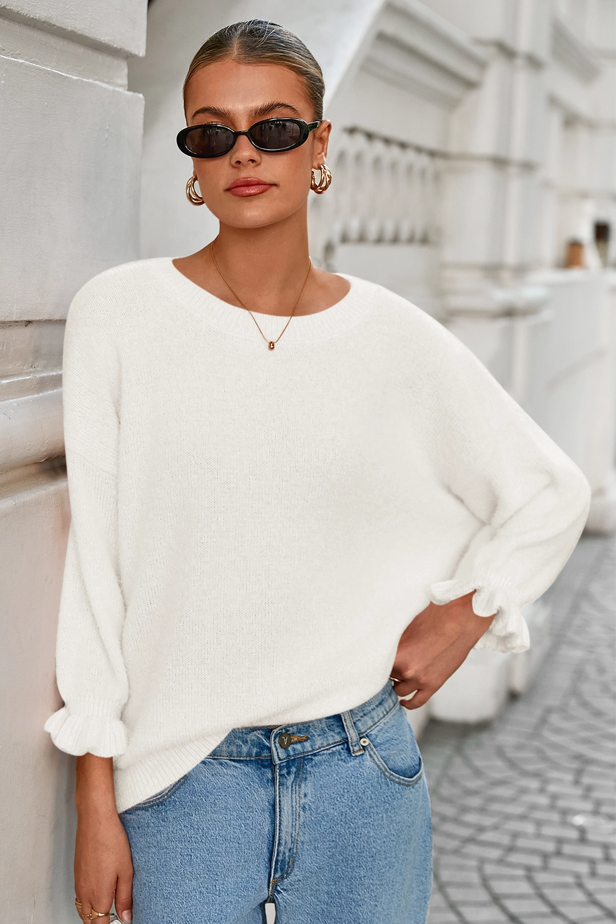 Cicy Bell Womens White Ruffle Sweaters