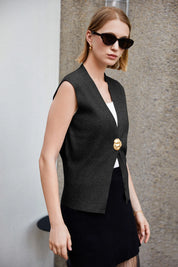 Cicy Bell Womens Black V Neck Sweater Vest