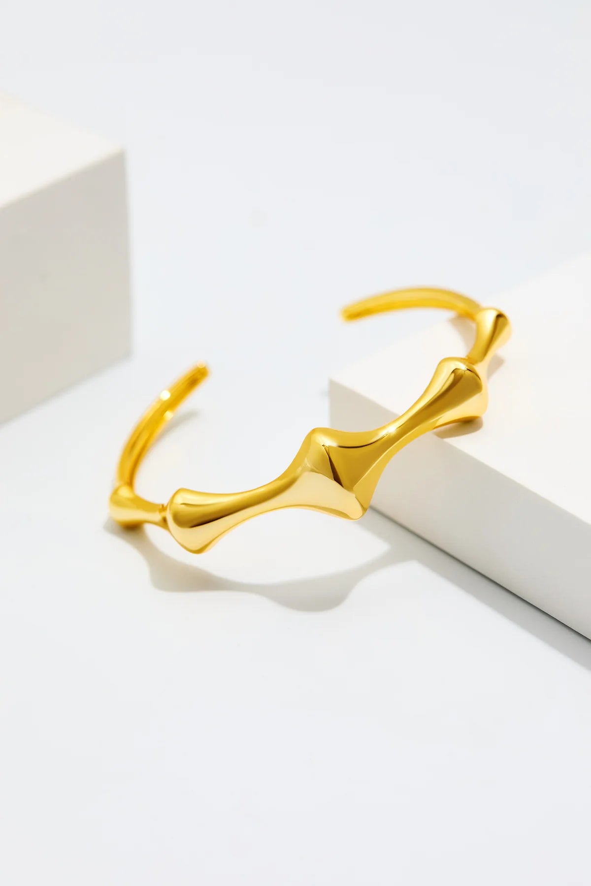 Vintage Gold Crown Cuff Bangle 18K Plated | CicyBell