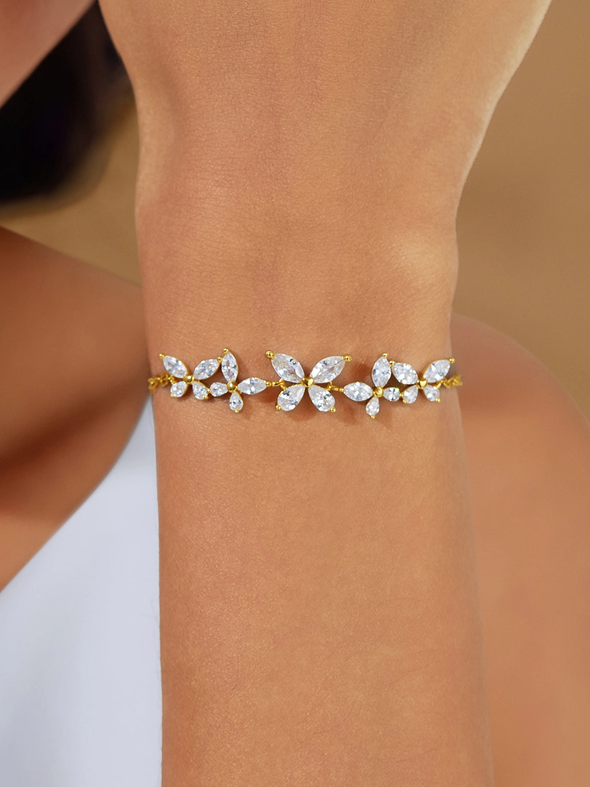 CicyBell-Womens-Gold-Bracelets-CB332_2_91f07c6e-3bf5-4f2c-a609-e0a5942fb58a.webp