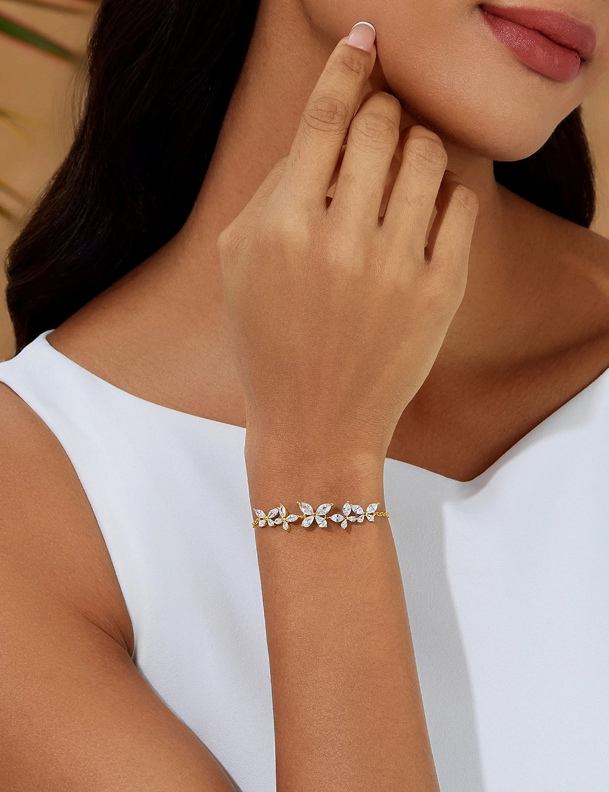 CicyBell-Womens-Gold-Bracelets-CB332_3_8d778564-b93d-4e35-a327-7e708fdd04f8.webp