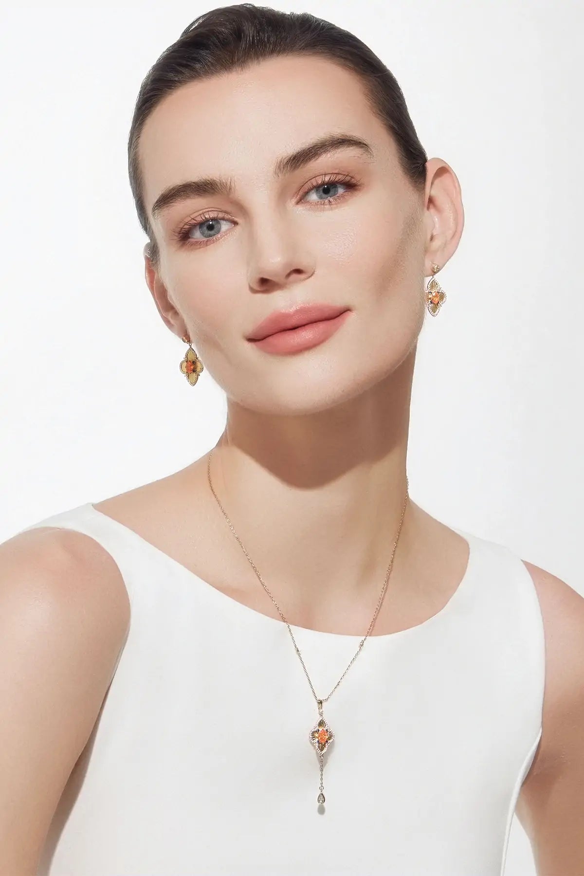 Cicy Bell Womens Gold Lucky Four Leaf Clover Dangle Earrings