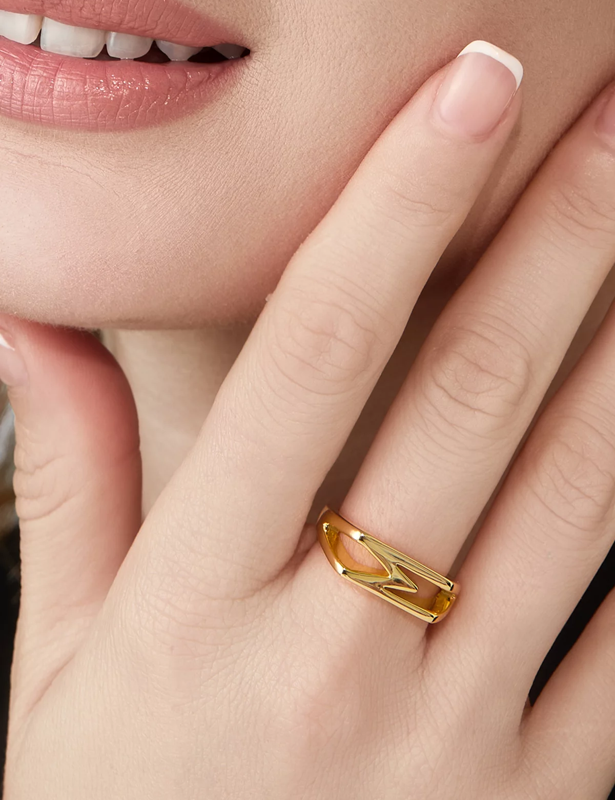 CicyBell-Womens-LetterM-Rings-CB210_2.webp