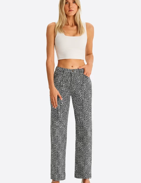 Cicybell-Woman-WhiteLeopardPrint-Jeans-H5N977_1.png